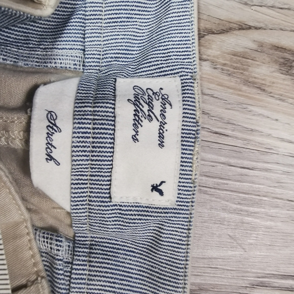 As new, American Eagle stretch khaki shorts, 2 - Picture 3 of 6